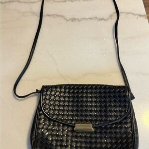 Chic Vintage Ganson Black Woven Crossbody Bag